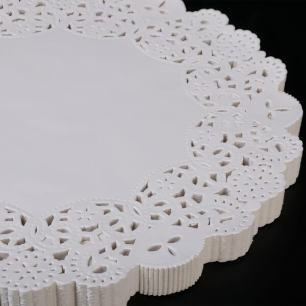 LJY 120 Pieces White Lace Round Paper Doilies Cake Packaging Pads Wedding Tableware Decoration (7.5 Inch)